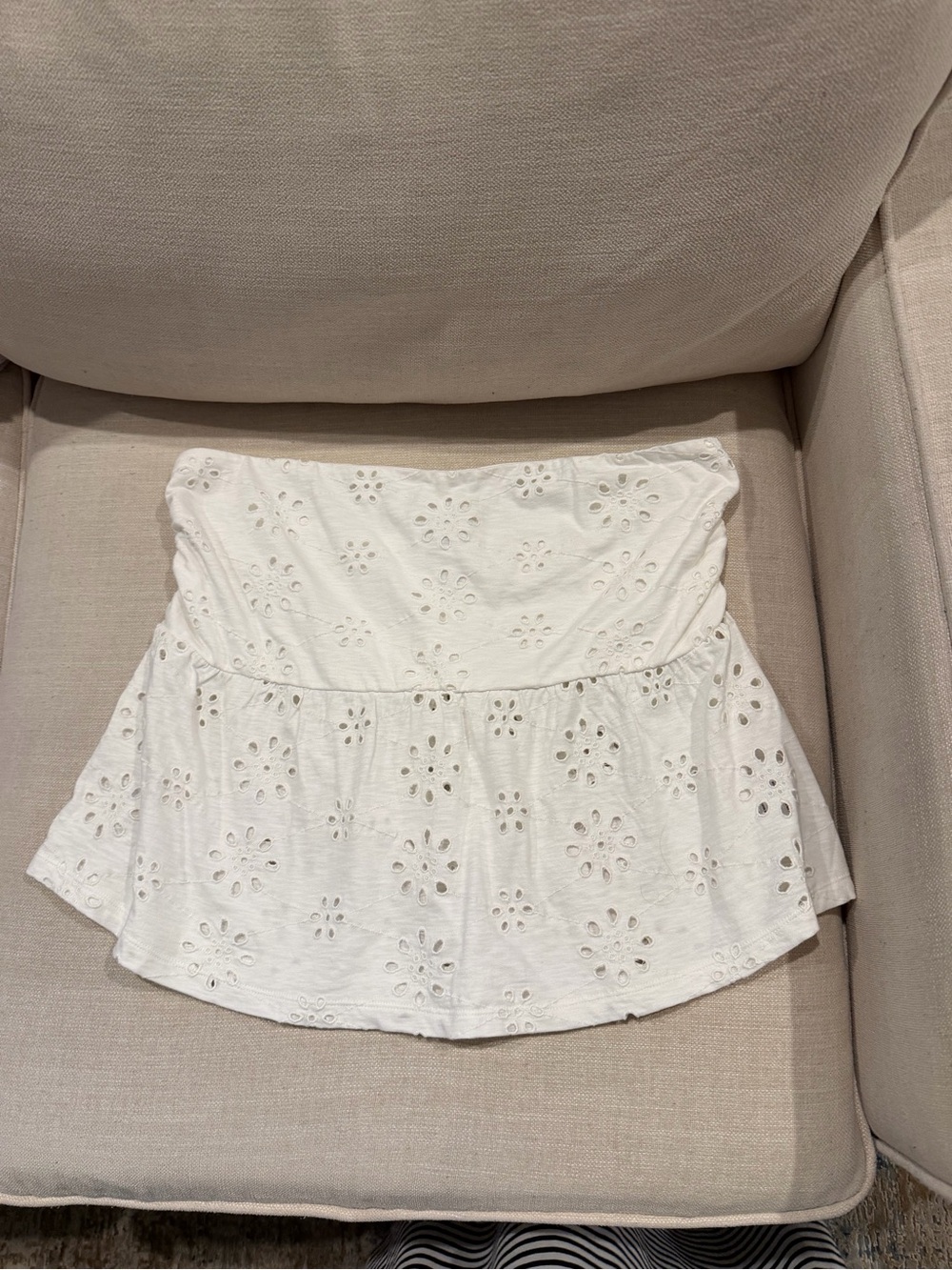 American Eagle Outfitters White Eyelet Strapless Top